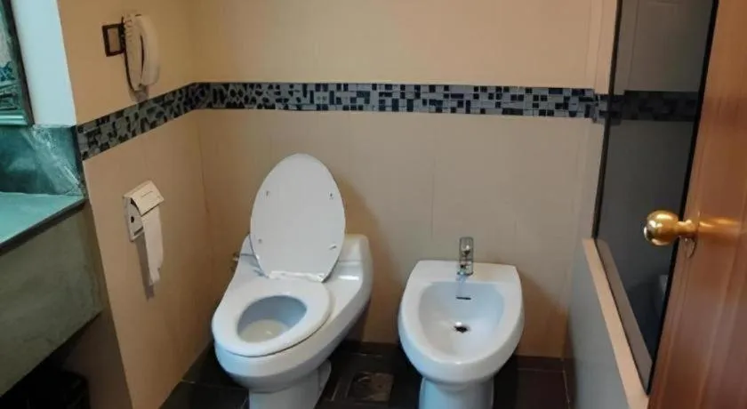 The CentrePoint Hotel