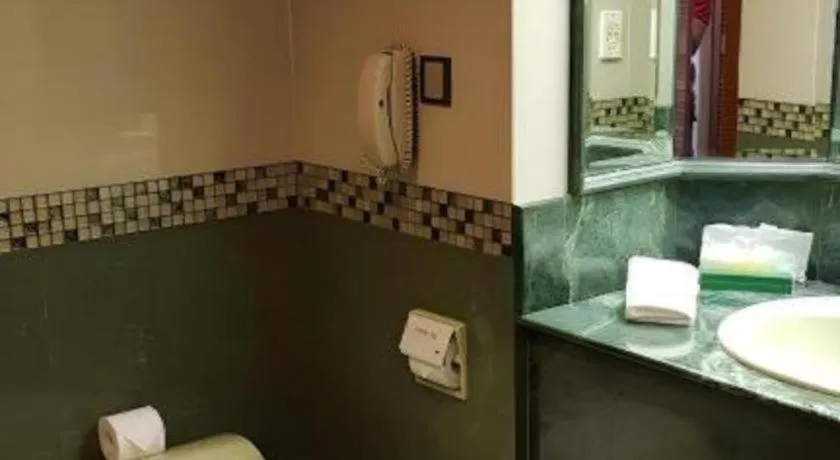 The CentrePoint Hotel