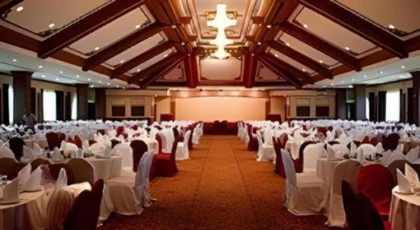 The CentrePoint Hotel