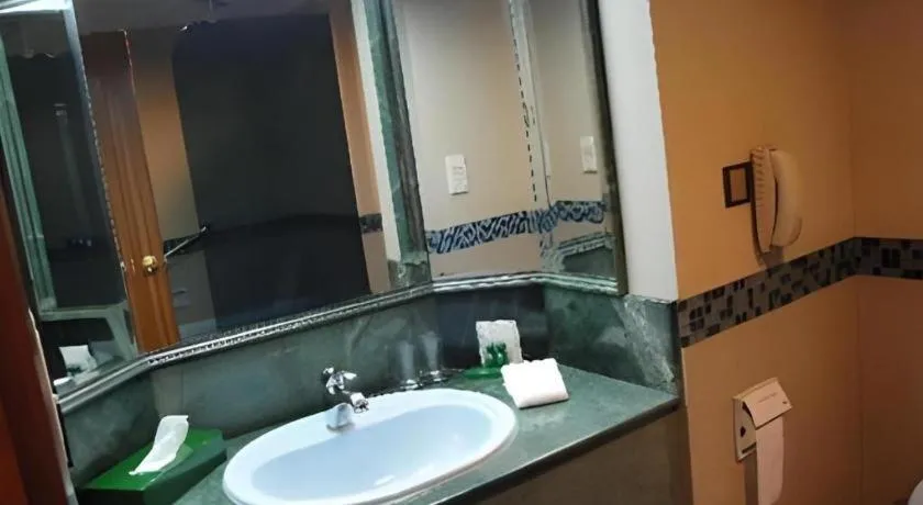 The CentrePoint Hotel