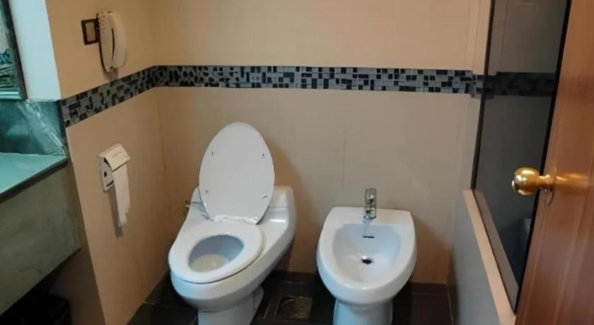 The CentrePoint Hotel