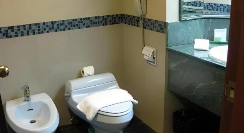 The CentrePoint Hotel