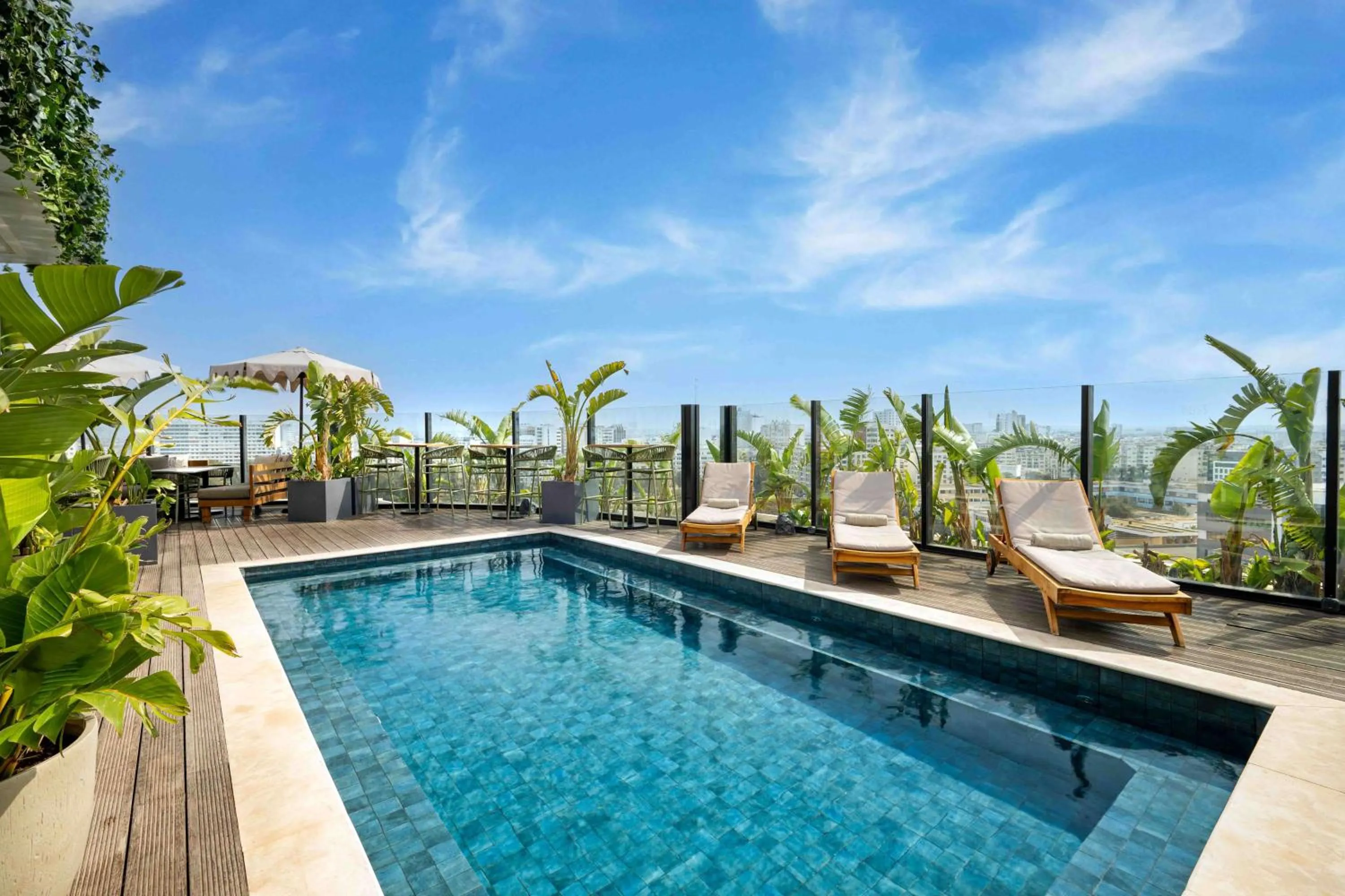 Pool view in Radisson Hotel Casablanca Gauthier La Citadelle