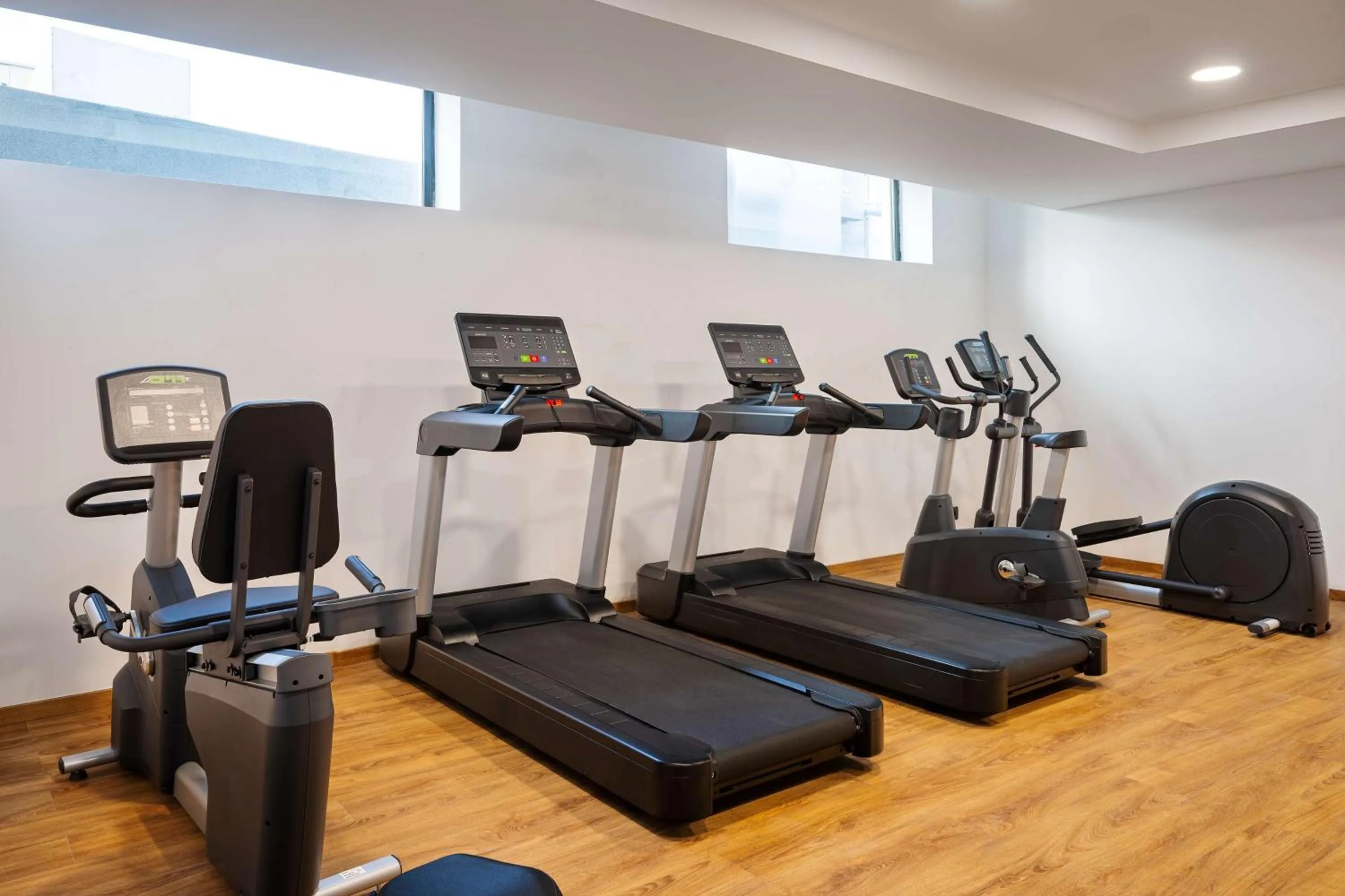 Fitness centre/facilities in Radisson Hotel Casablanca Gauthier La Citadelle