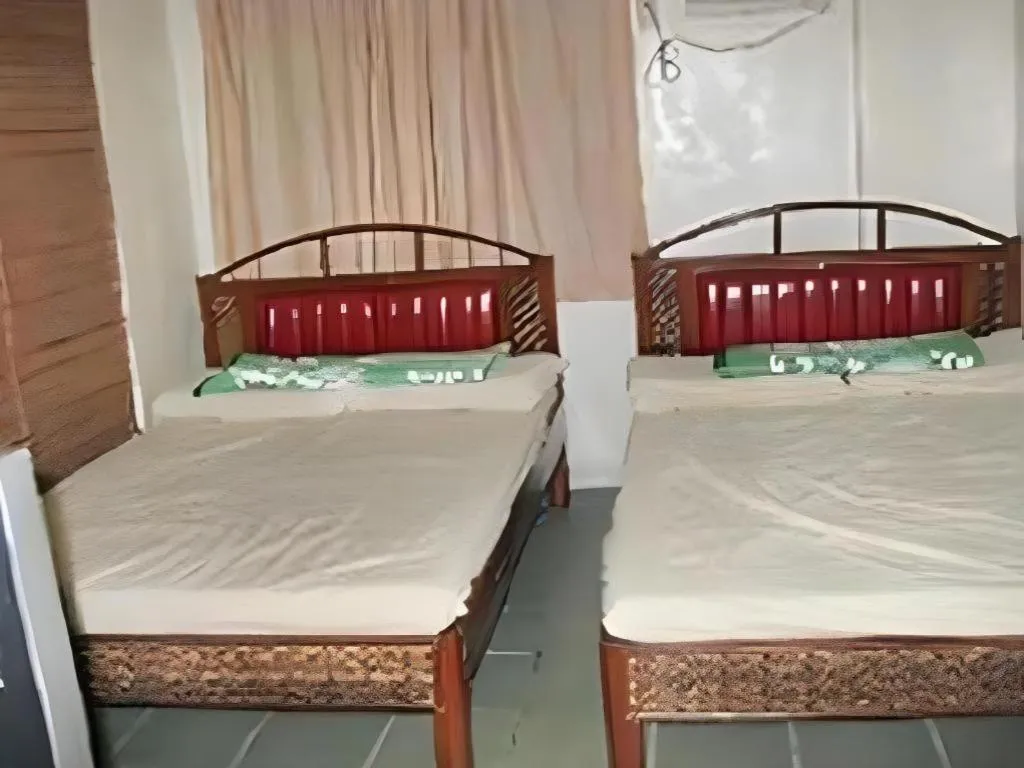 Bed in Boracay Travelodge Beach Resort