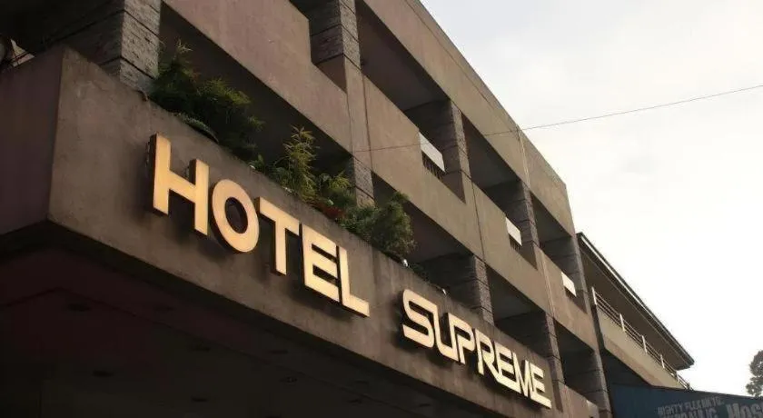 Hotel Supreme