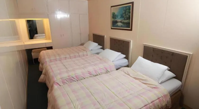 Bed in Hotel Supreme