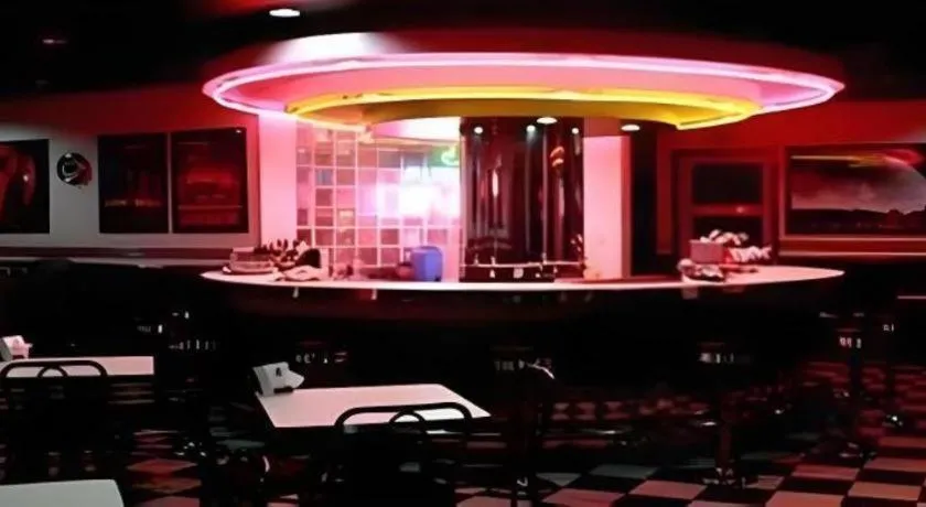 Hotel Supreme Convention Plaza