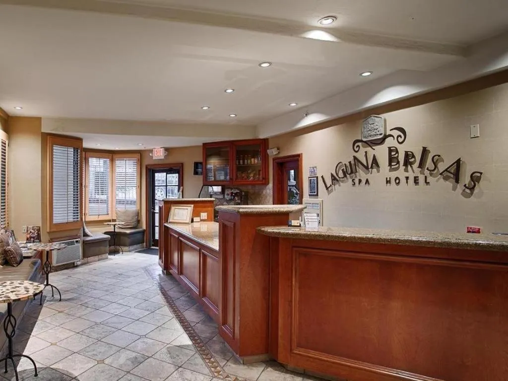 Laguna Brisas - A Beach Hotel