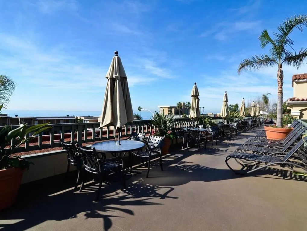 Laguna Brisas - A Beach Hotel