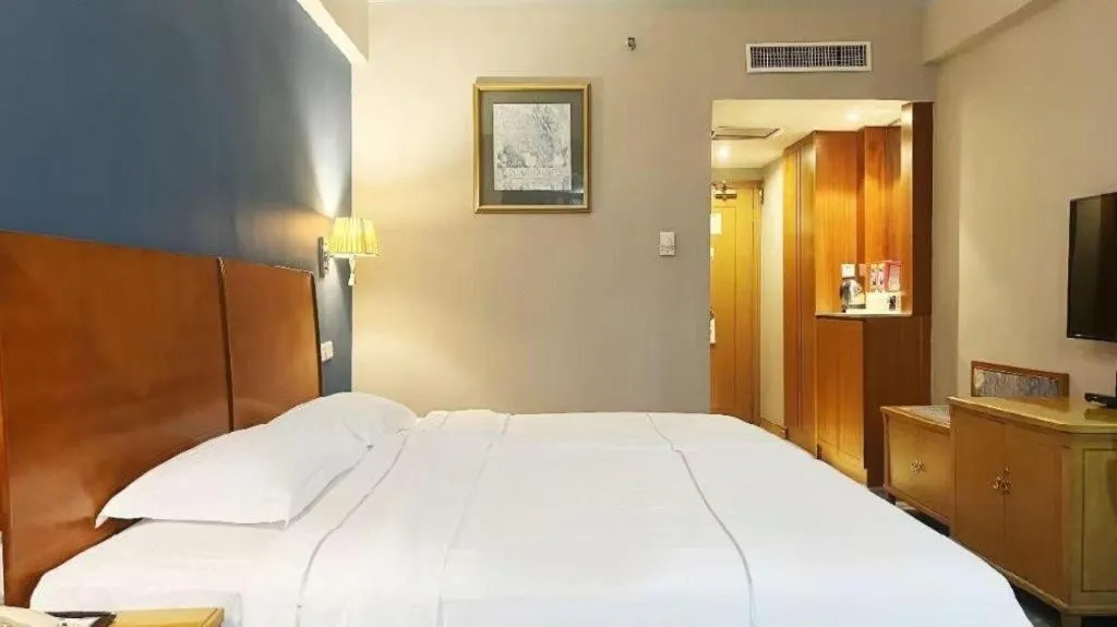 Bed in Greatwall Hotel - Zhengzhou