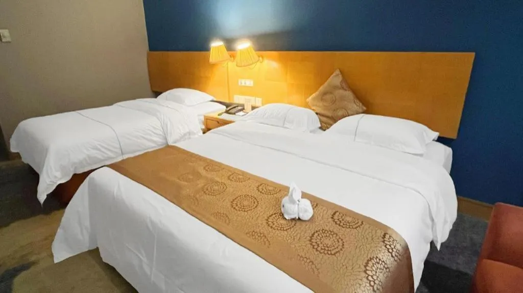 Bed in Greatwall Hotel - Zhengzhou
