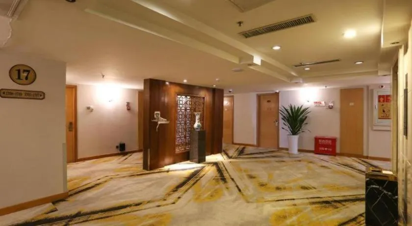 Bed in Greatwall Hotel - Zhengzhou