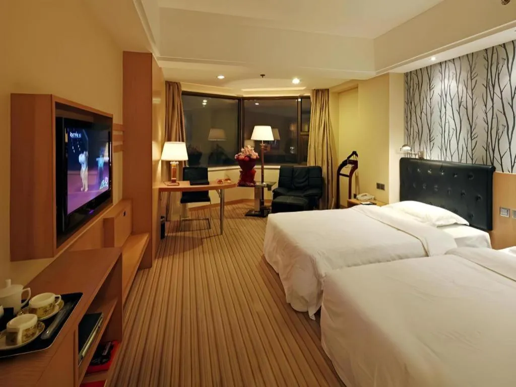 Bed in Xian Empress Hotel