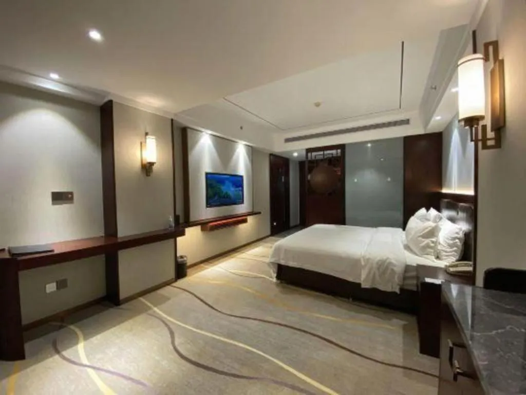 Bed in Xian Empress Hotel