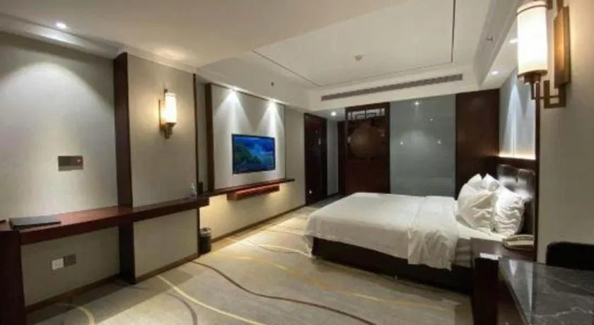 Bed in Xian Empress Hotel