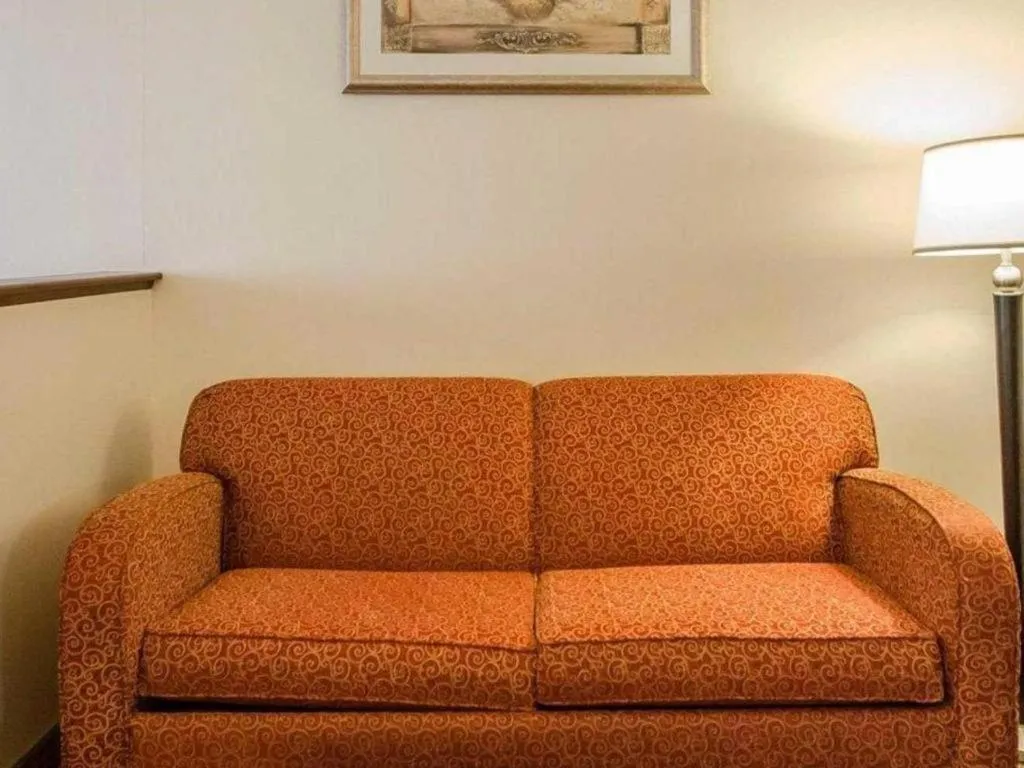 Quality Suites Jeffersonville - Louisville North