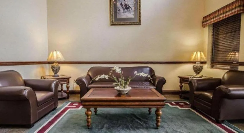 Quality Suites Jeffersonville - Louisville North