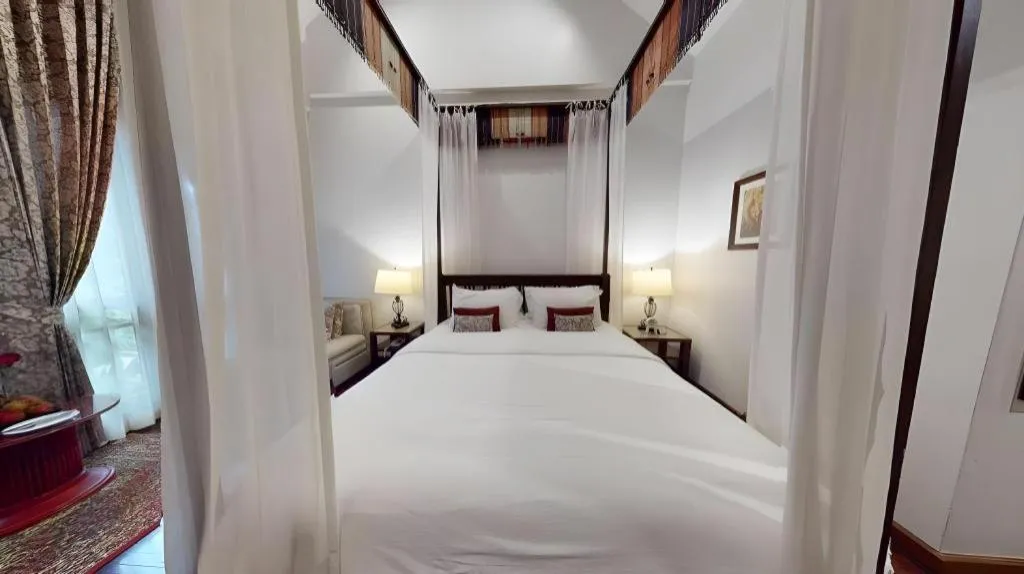Bed in Baan Klang Wiang Hotel