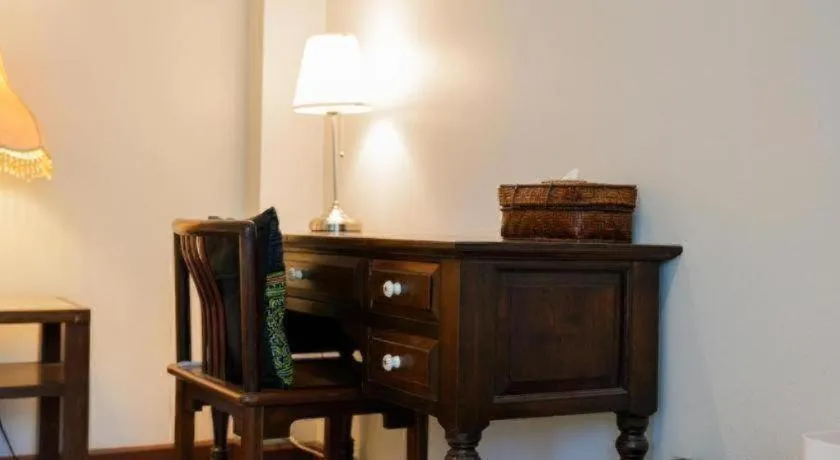 Baan Klang Wiang Hotel