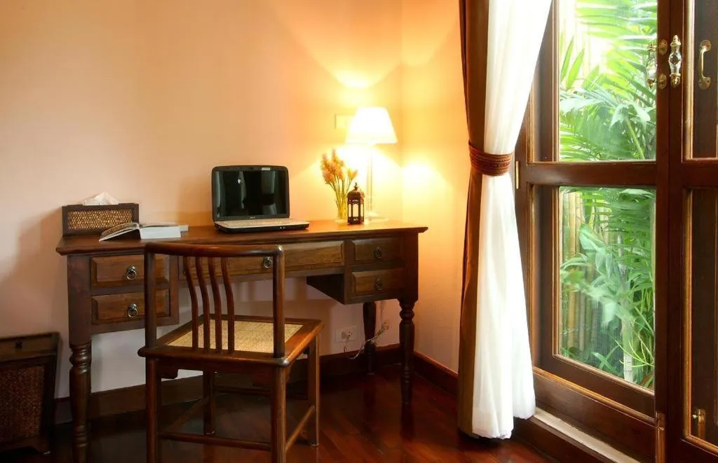 Baan Klang Wiang Hotel