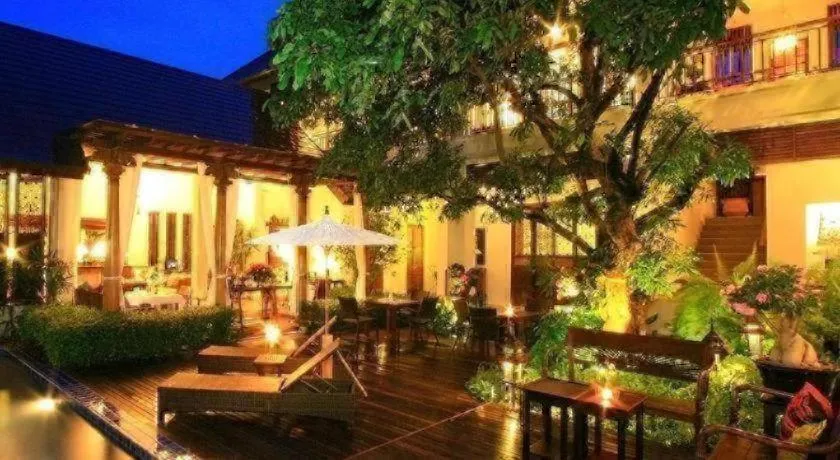 Baan Klang Wiang Hotel