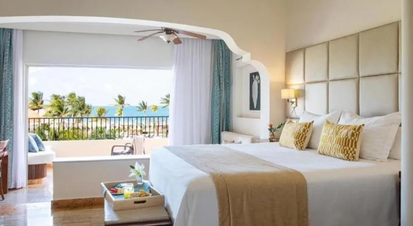 Bed in Excellence Riviera Cancun All Inclusive - Adults Only