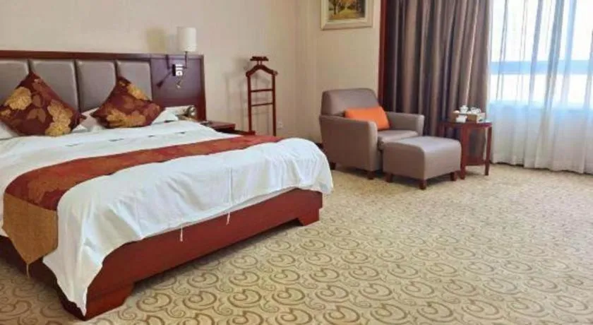 Bed in Fujian Galaxy Garden Hotel