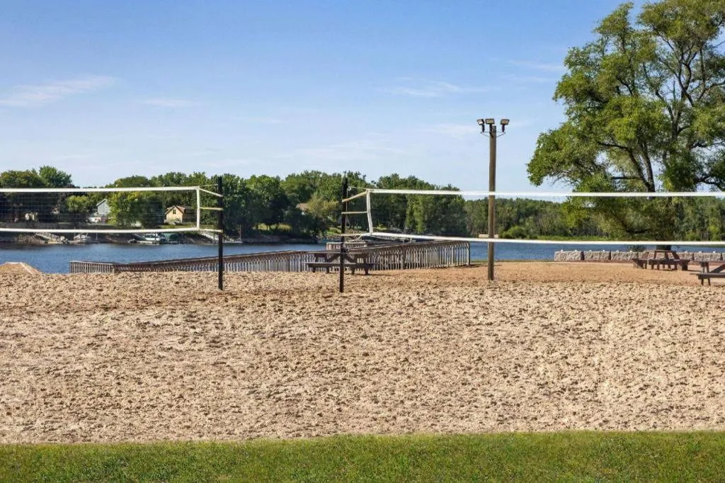 AmericInn by Wyndham La Crosse Riverfront-Conference Center