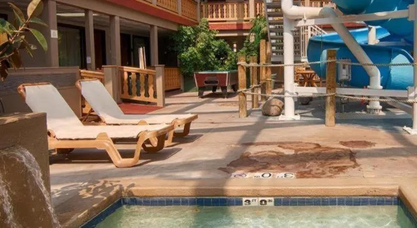 AmericInn by Wyndham La Crosse Riverfront-Conference Center