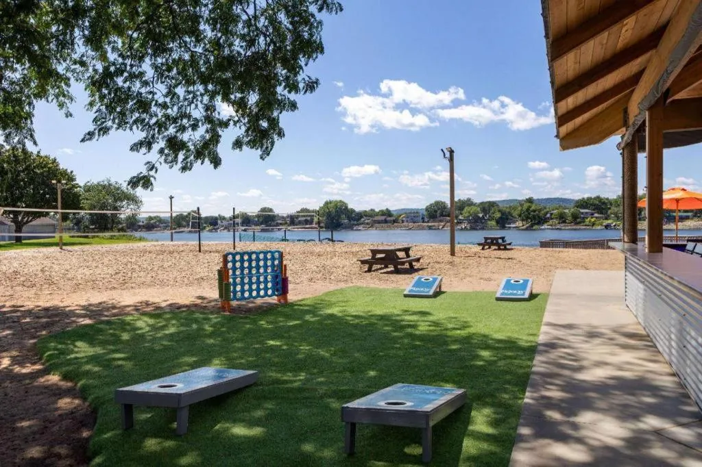 AmericInn by Wyndham La Crosse Riverfront-Conference Center