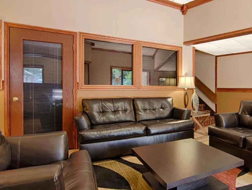 AmericInn by Wyndham La Crosse Riverfront-Conference Center