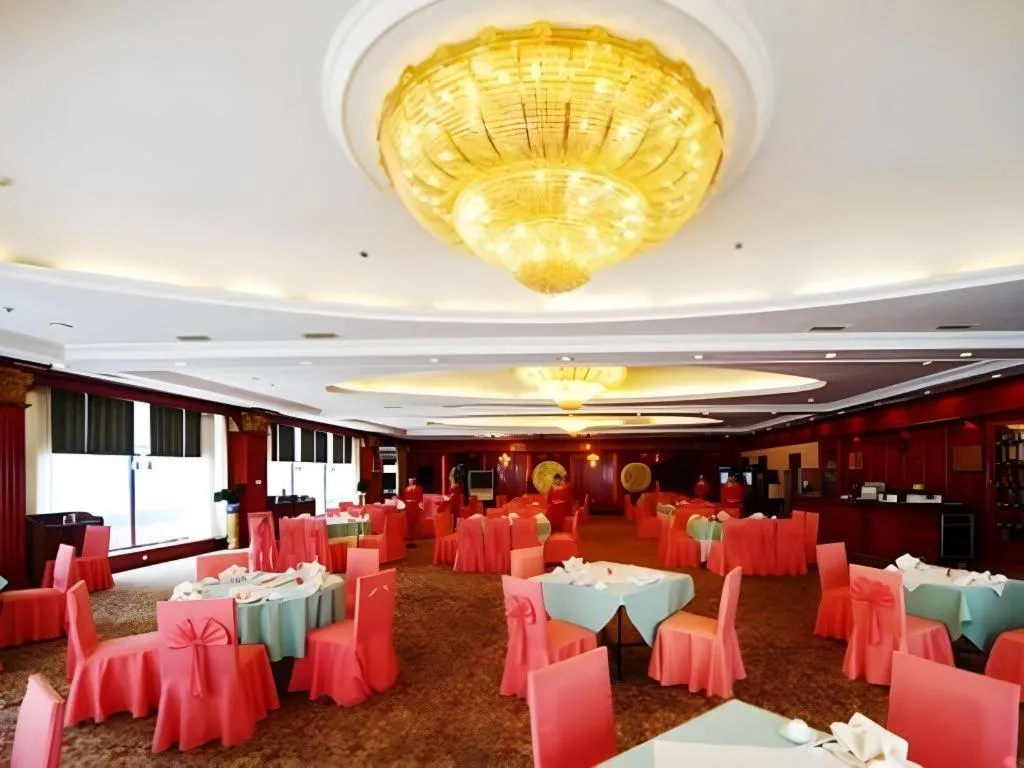 Dandong Rising Zhonglian Hotel
