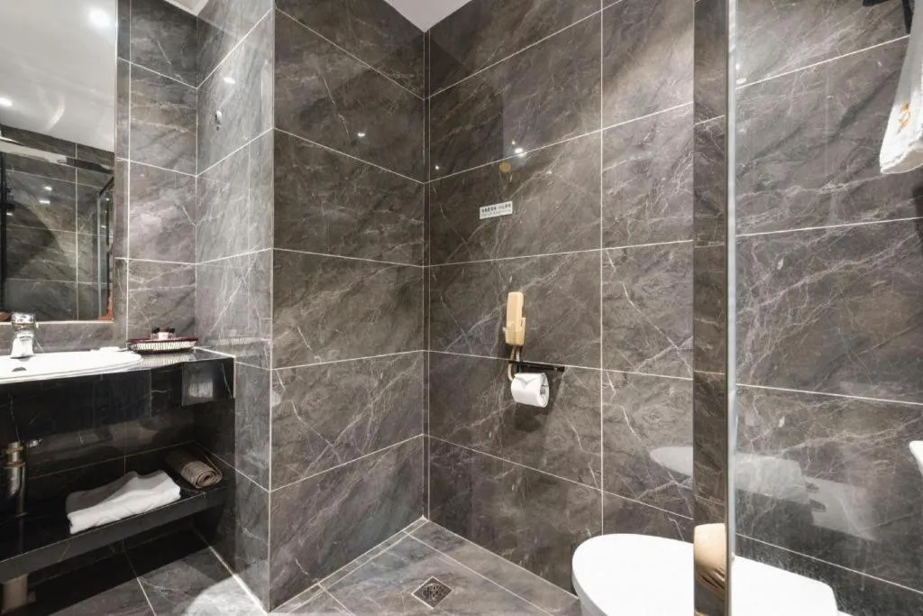 Dandong Rising Zhonglian Hotel