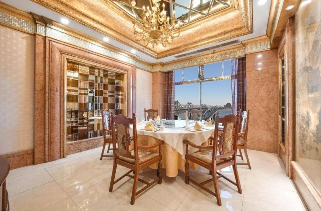 Dandong Rising Zhonglian Hotel