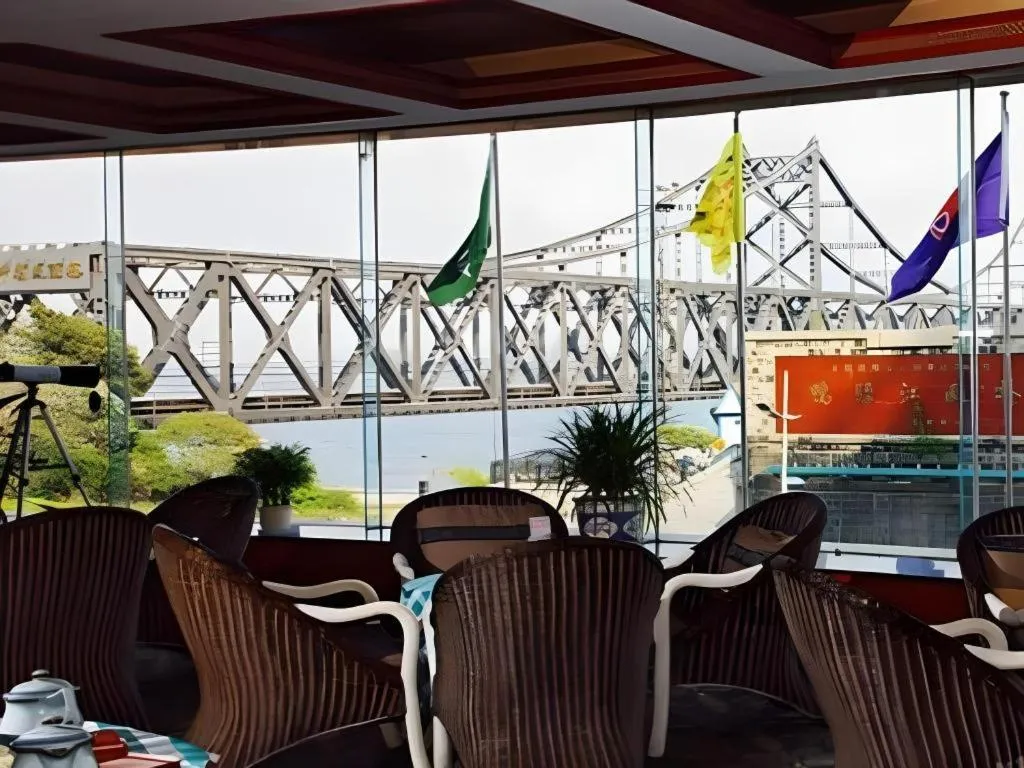 Dandong Rising Zhonglian Hotel