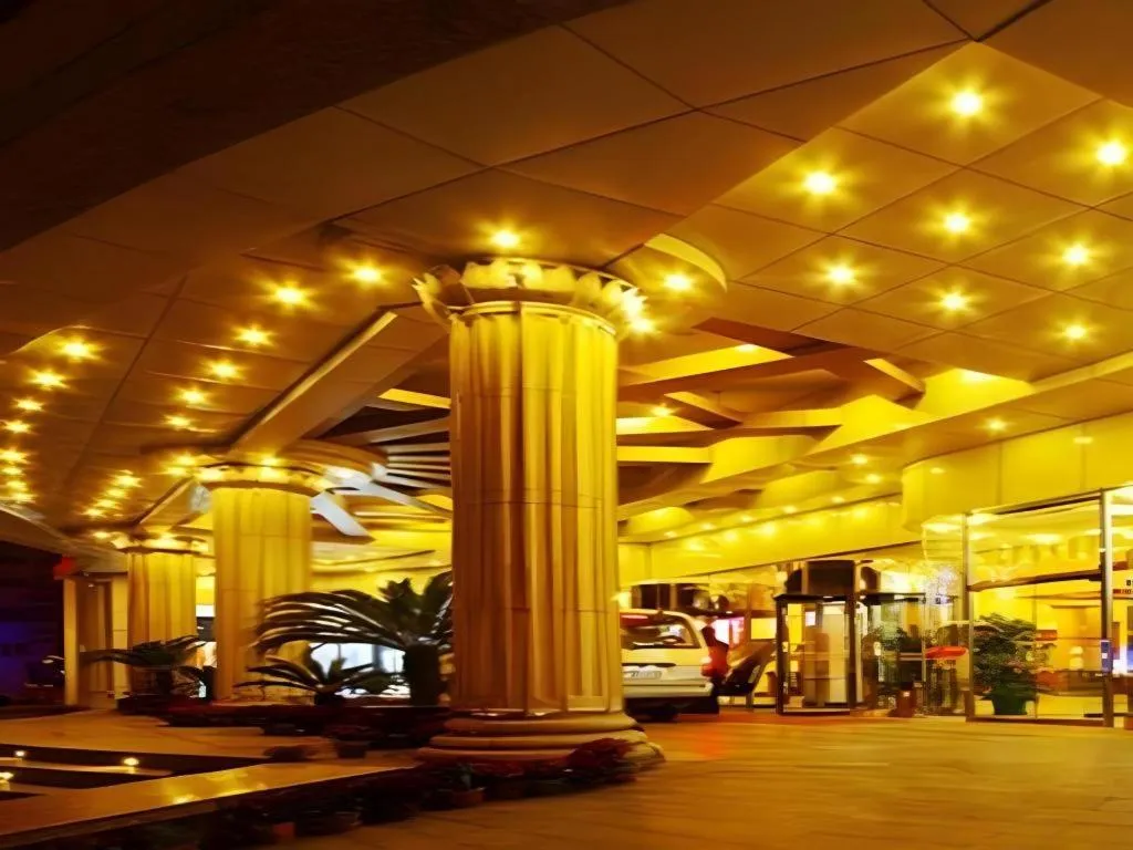 Dandong Rising Zhonglian Hotel