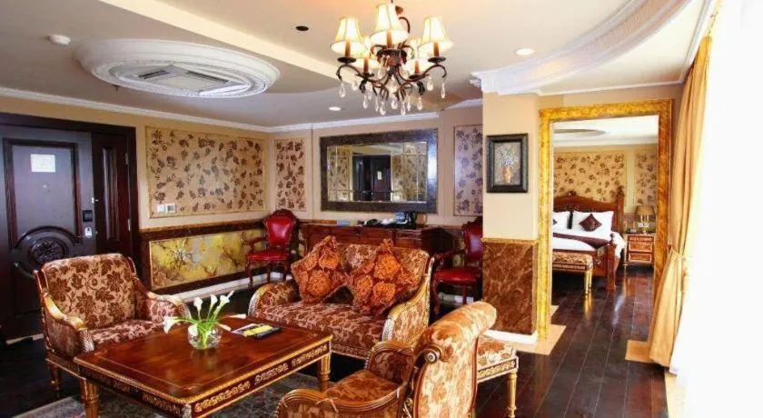 Amos Cozy Hotel Melawai