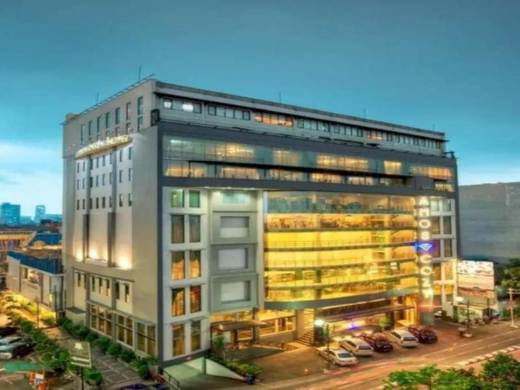 Amos Cozy Hotel Melawai