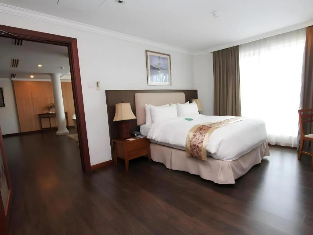 Bed in Plaza Sutera Biru Hotel