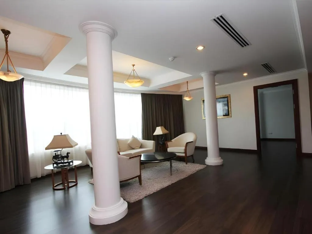 Plaza Sutera Biru Hotel