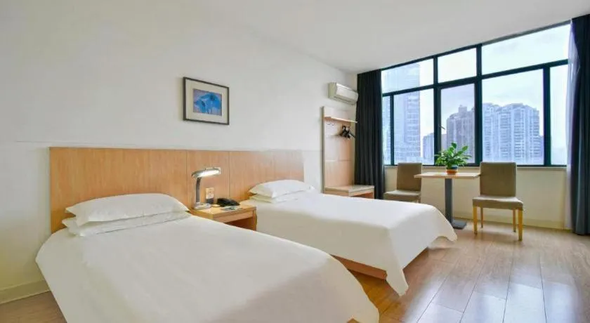 Bed in Jinjiang Inn E'ling Cultural and Creative Second Factory