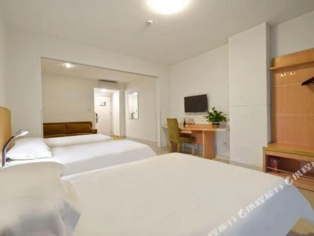 Bed in Jinjiang Inn E'ling Cultural and Creative Second Factory