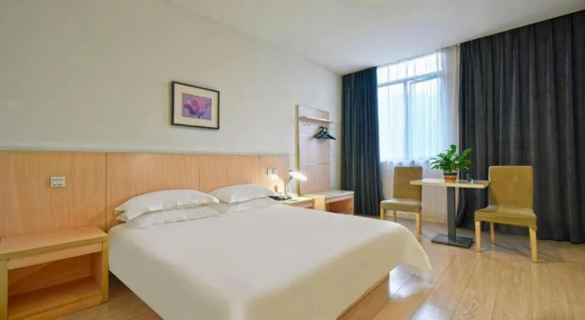 Bed in Jinjiang Inn E'ling Cultural and Creative Second Factory