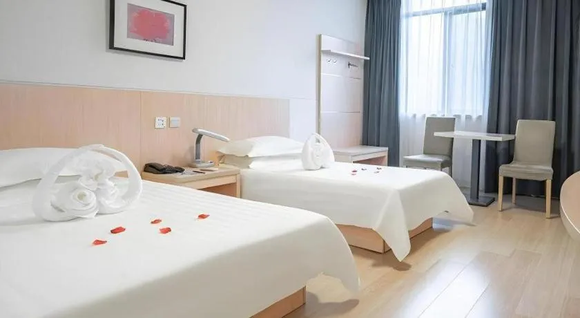 Bed in Jinjiang Inn E'ling Cultural and Creative Second Factory