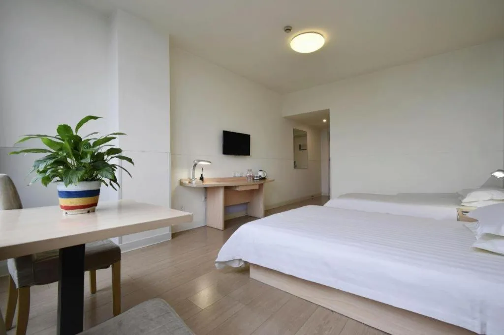 Bed in Jinjiang Inn E'ling Cultural and Creative Second Factory