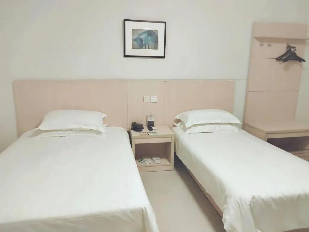 Bed in Jinjiang Inn E'ling Cultural and Creative Second Factory