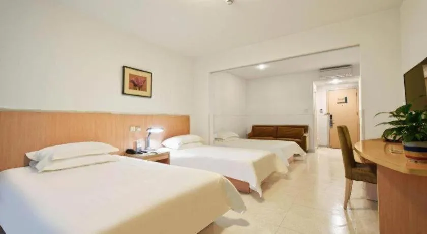 Bed in Jinjiang Inn E'ling Cultural and Creative Second Factory