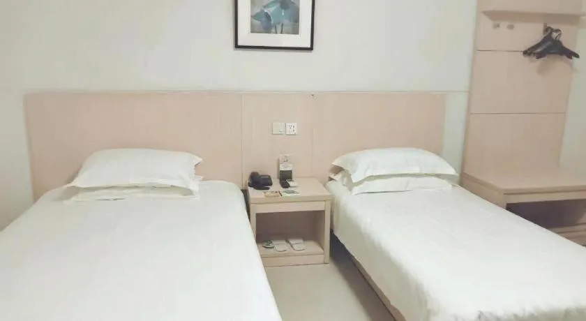 Bed in Jinjiang Inn E'ling Cultural and Creative Second Factory