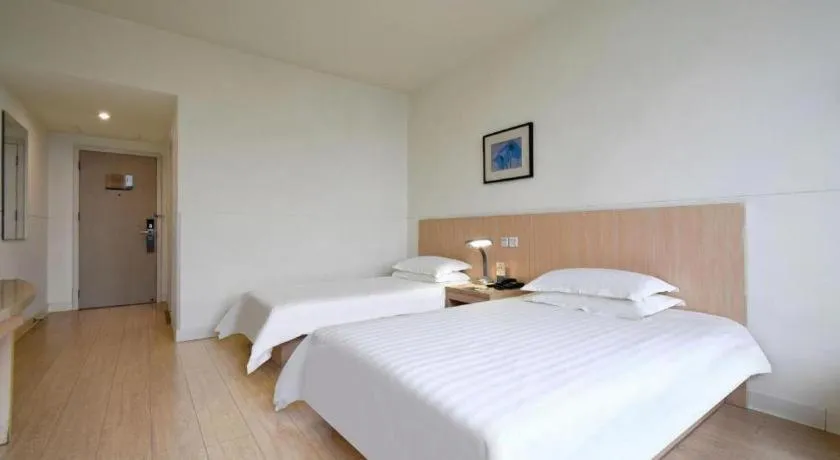 Bed in Jinjiang Inn E'ling Cultural and Creative Second Factory